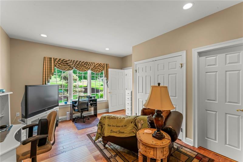 Venetia, Pennsylvania, 15367, United States, 4 Bedrooms Bedrooms, ,5 BathroomsBathrooms,Residential,For Sale,1872304