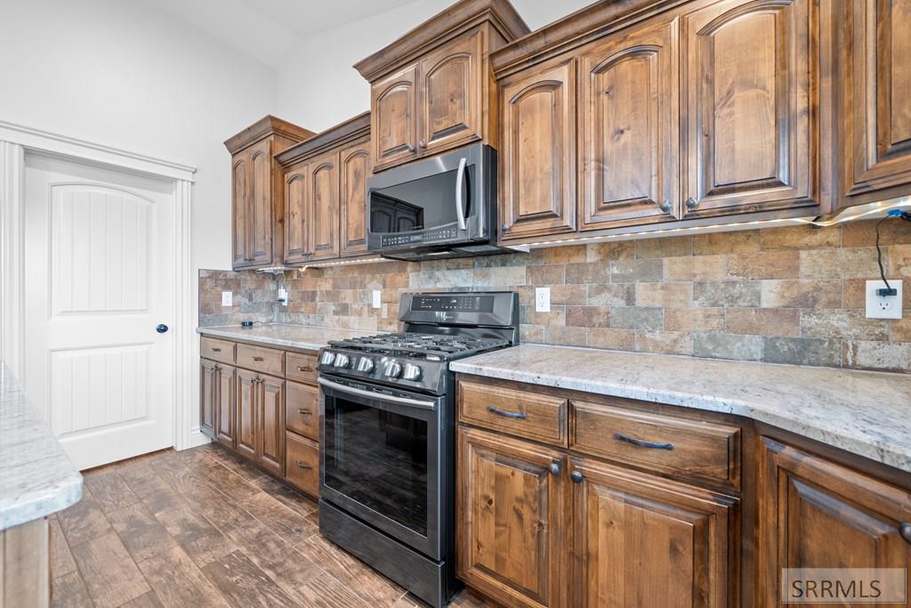 AMMON, Idaho, 83406, United States, 6 Bedrooms Bedrooms, ,3 BathroomsBathrooms,Residential,For Sale,2014866