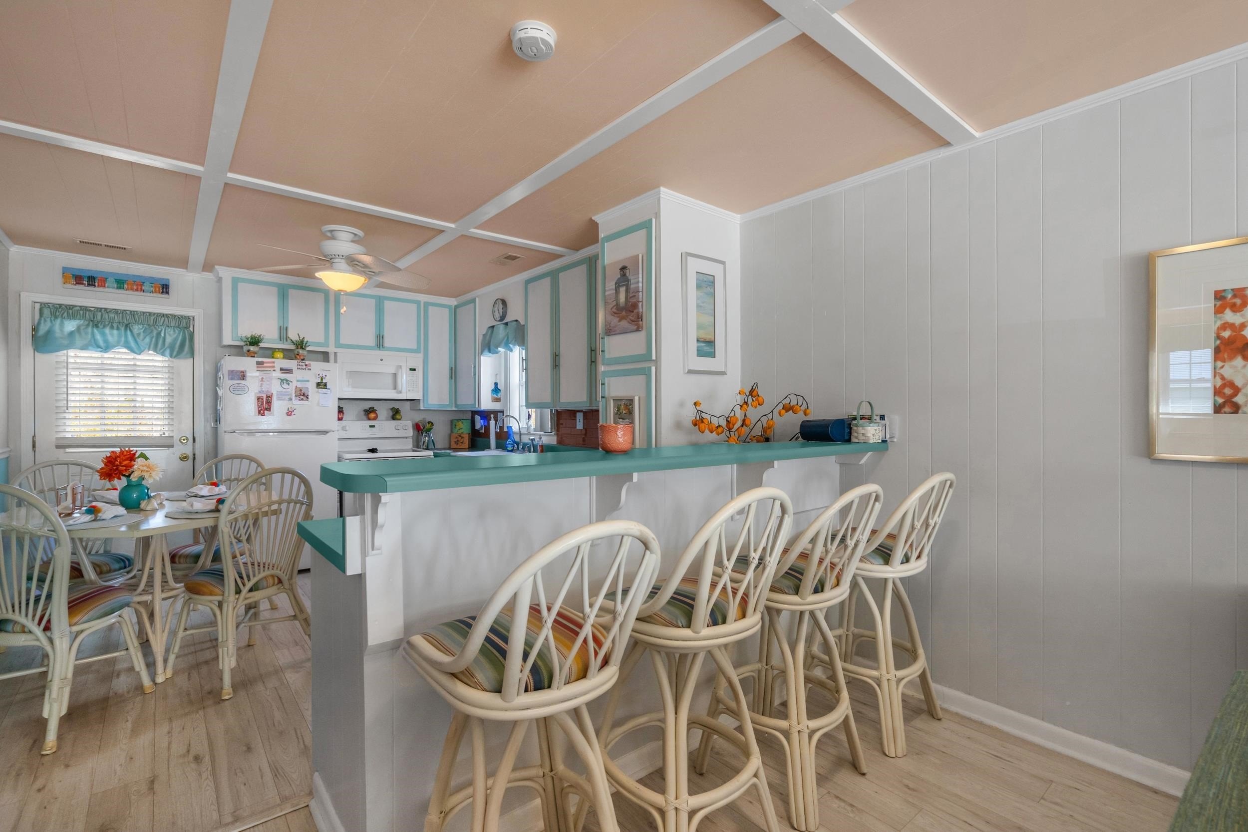 North Myrtle Beach, South Carolina, 29582, United States, 2 Bedrooms Bedrooms, ,2 BathroomsBathrooms,Residential,For Sale,2009962