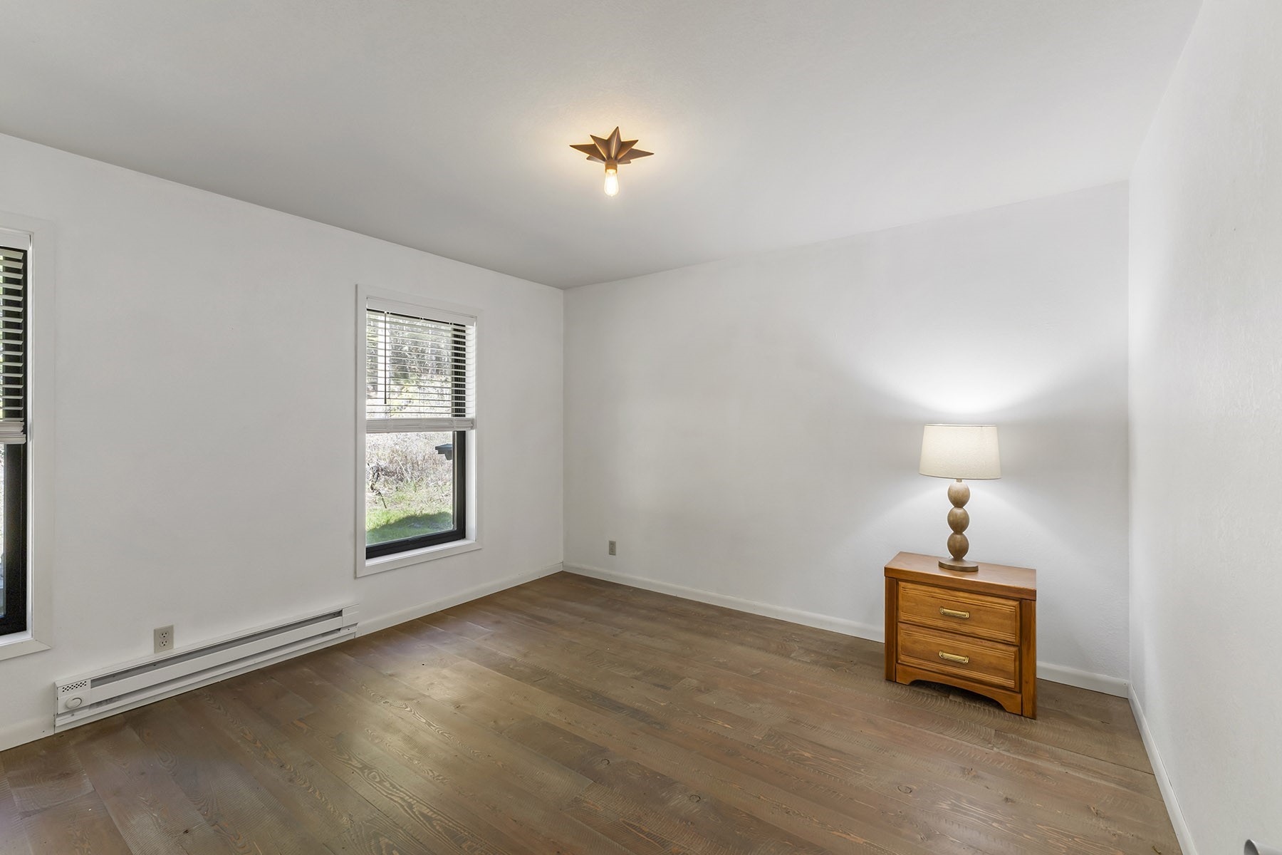  Cougar Estate Acreage - 物件實景