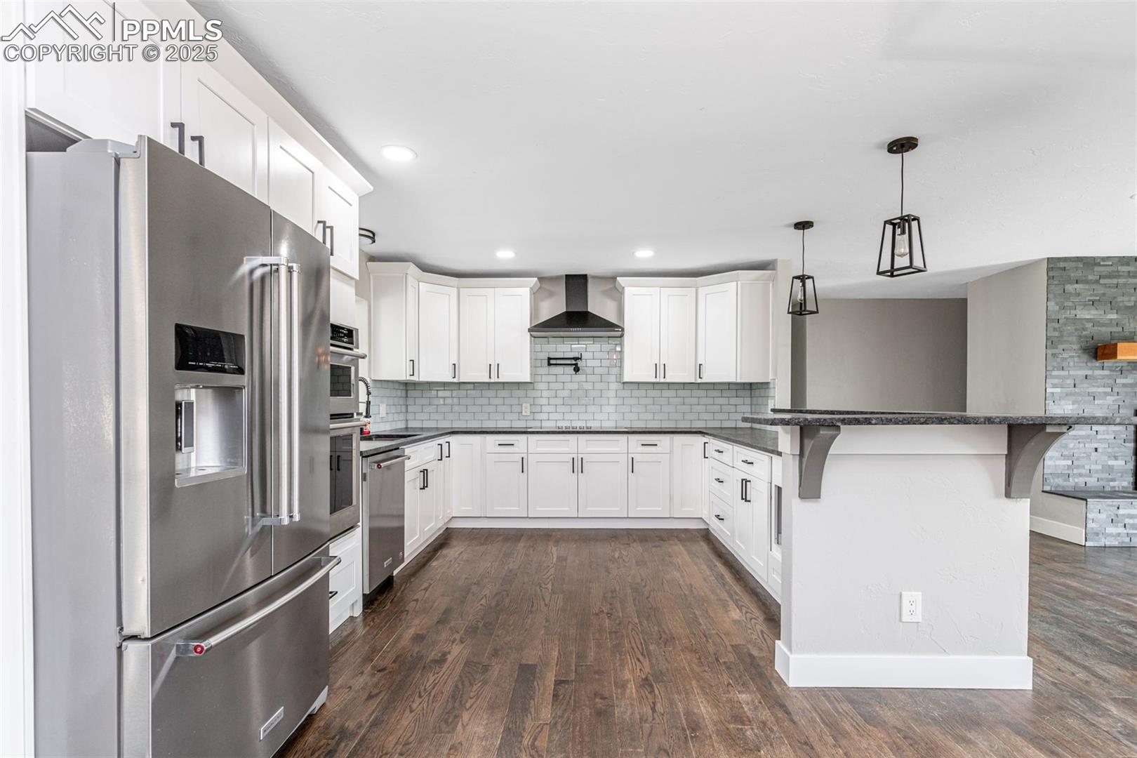 Monument, Colorado, 80132, United States, 4 Bedrooms Bedrooms, ,3 BathroomsBathrooms,Residential,For Sale,1930113