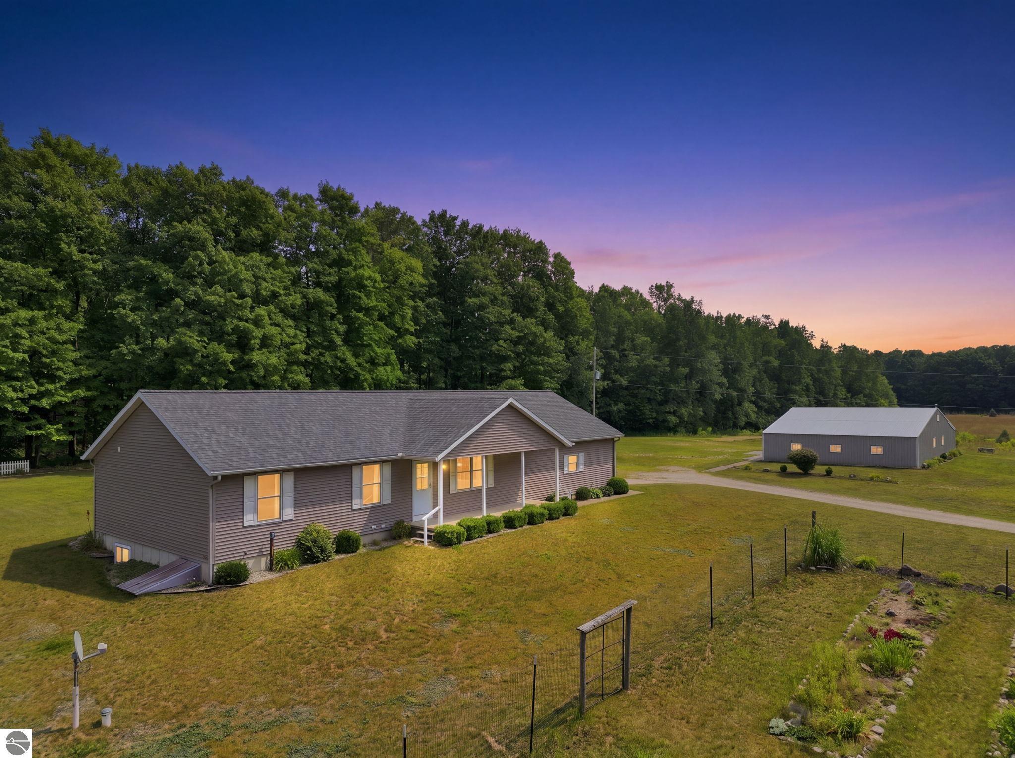 35 Rd, Cadillac, MI 49601