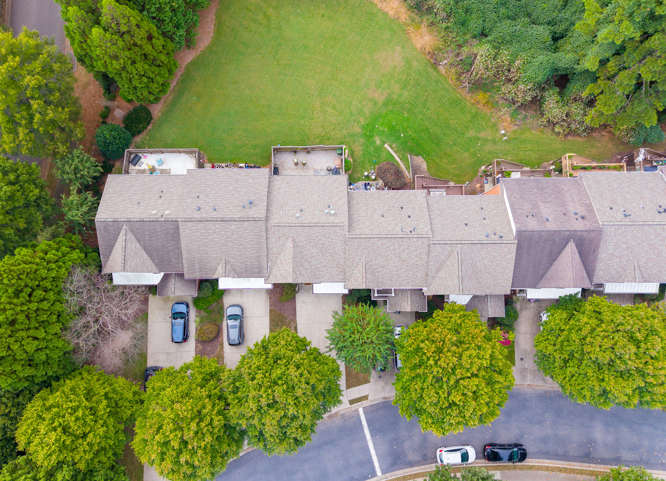  Beautifully Updated Townhome in Desirable Windward/Deerfield Area of Alpharetta - 物件實景