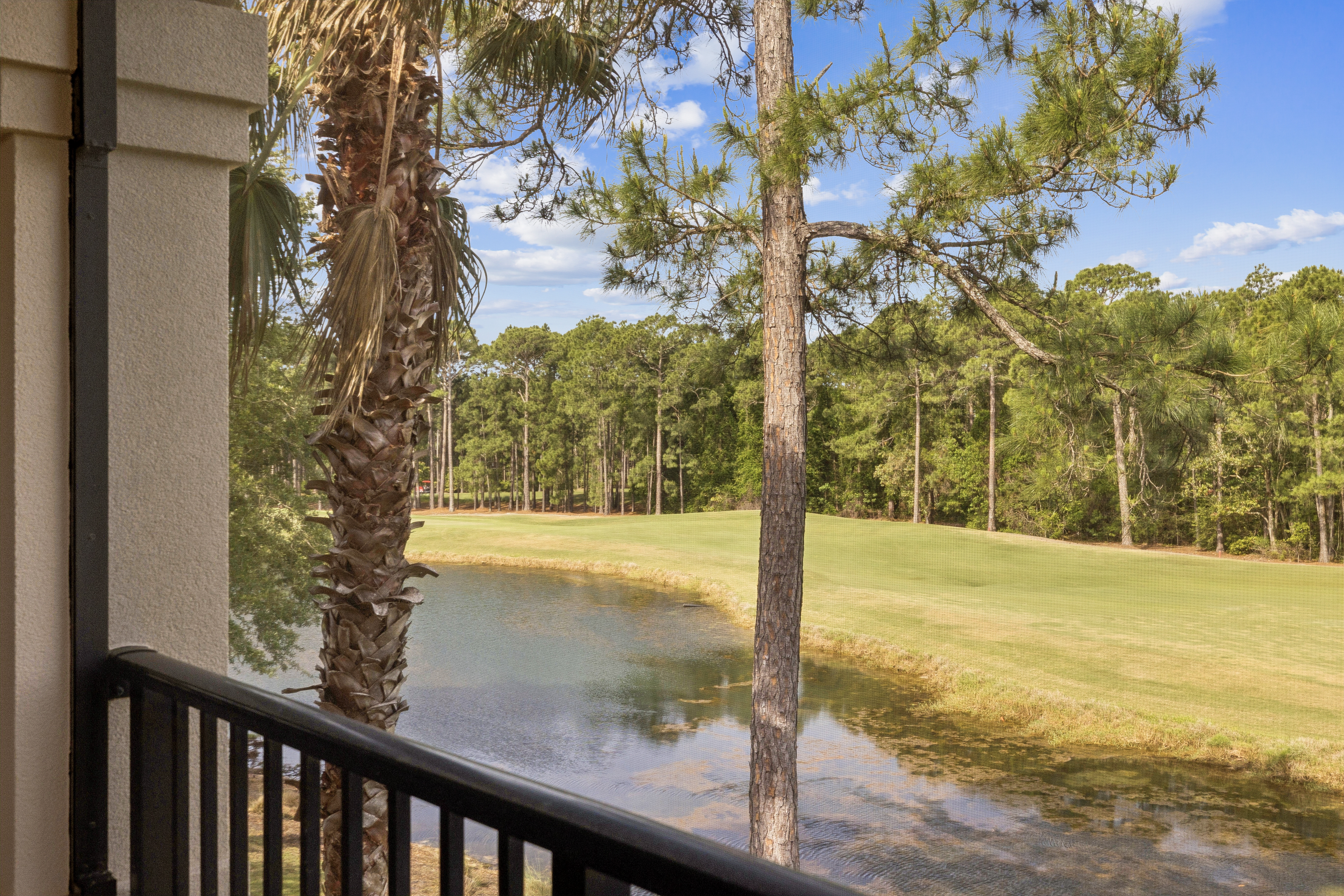  Refined Golf-Course Estate With Resort Amenities - 物件實景
