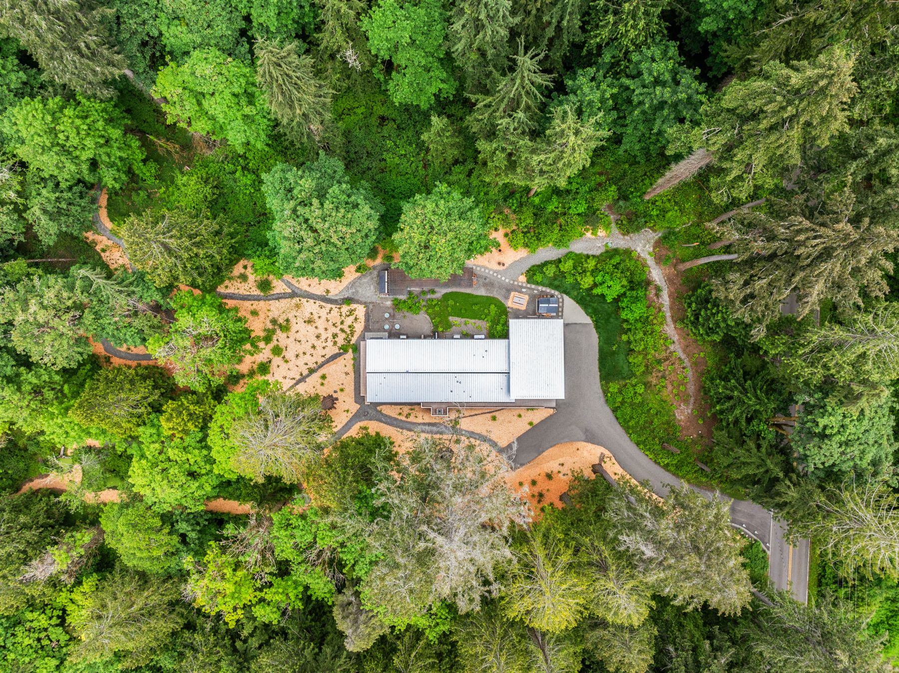  9720 NE Lofgren Rd, Bainbridge Island, WA 98110 - 物件實景