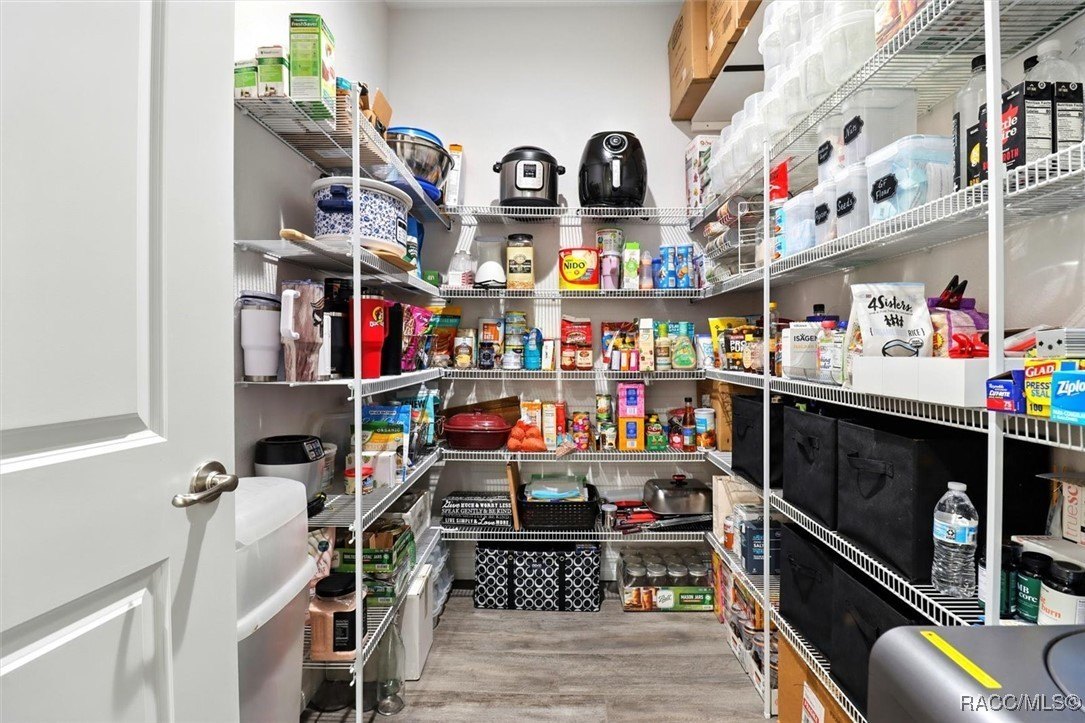 Hernando, Florida, 34442, United States, 4 Bedrooms Bedrooms, ,3 BathroomsBathrooms,Residential,For Sale,2008146