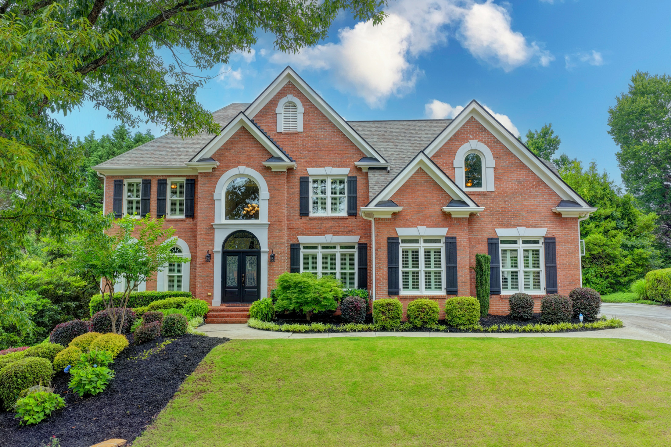  Stunning, Fully Renovated Glen Abbey Home Nestled in the Heart of Alpharetta - 物件實景