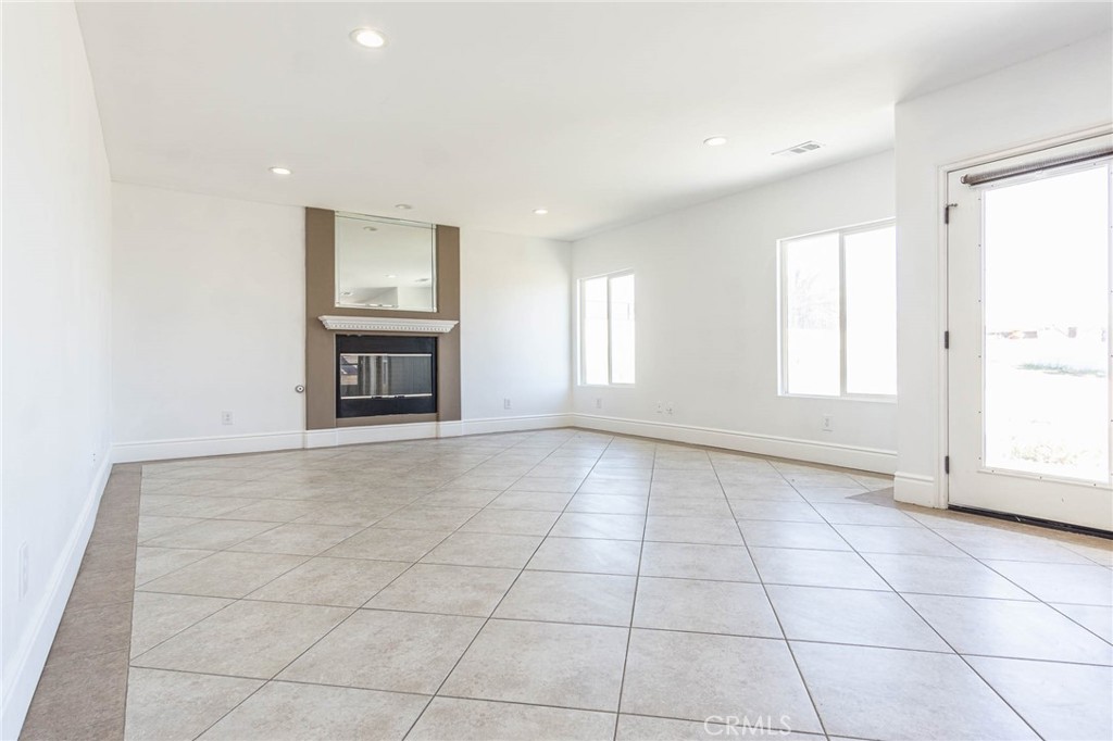 Apple Valley, California, 92307, United States, 6 Bedrooms Bedrooms, ,7 BathroomsBathrooms,Residential,For Sale,2022509