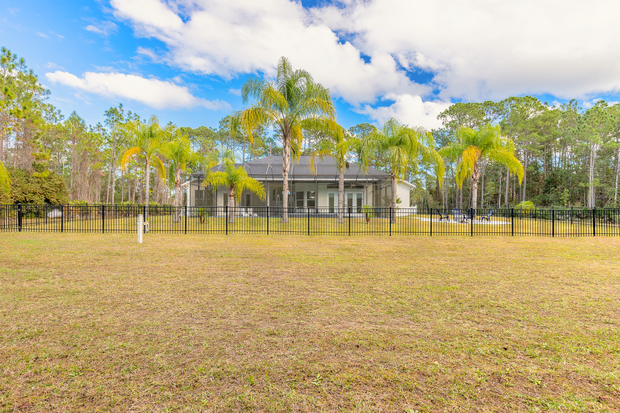 Daytona Beach, Florida, 32124, United States, 5 Bedrooms Bedrooms, ,4 BathroomsBathrooms,Residential,For Sale,2006264