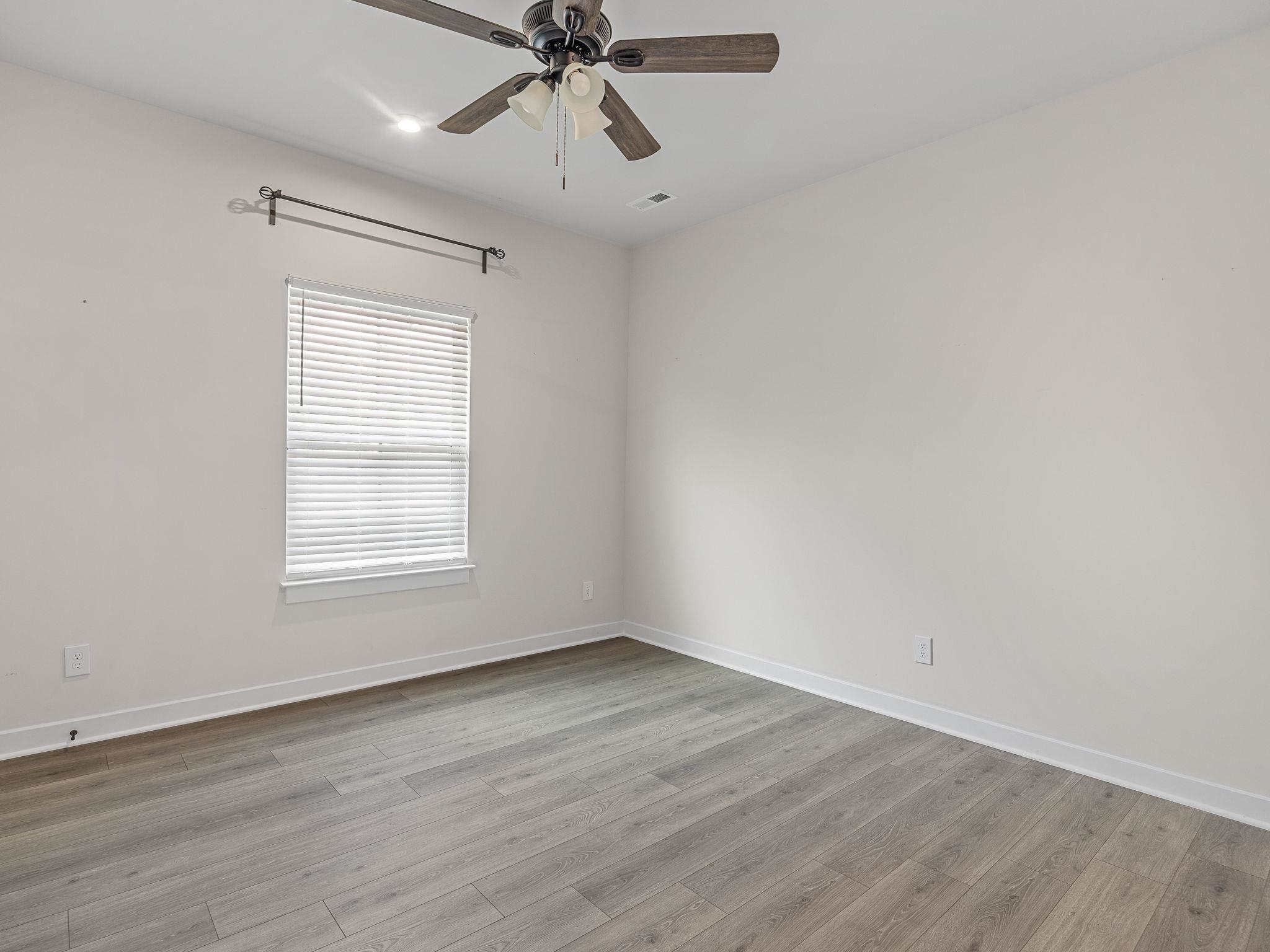 Woodruff, South Carolina, 29388, United States, 5 Bedrooms Bedrooms, ,4 BathroomsBathrooms,Residential,For Sale,1890985
