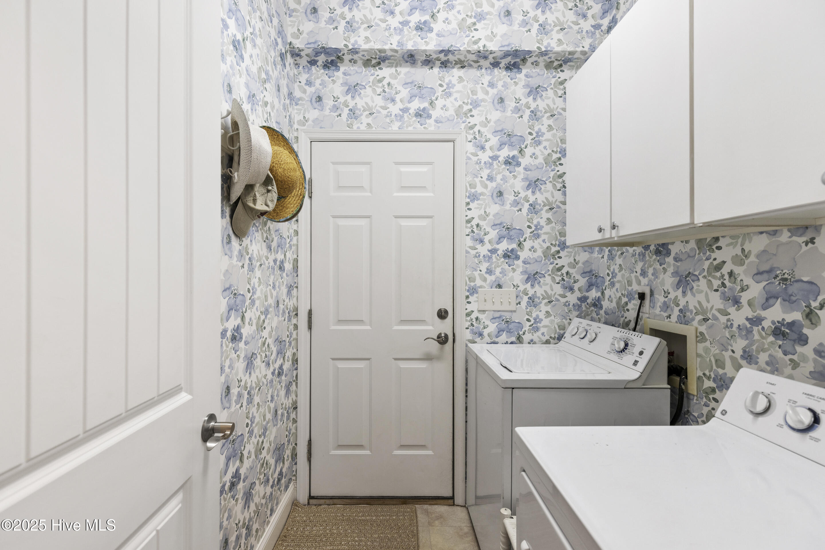 Southport, North Carolina, 28461, United States, 4 Bedrooms Bedrooms, ,3 BathroomsBathrooms,Residential,For Sale,1793848