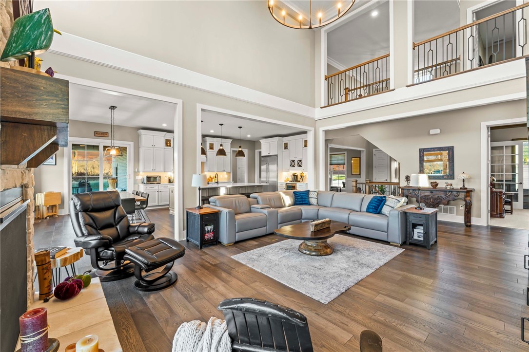 Venetia, Pennsylvania, 15367, United States, 5 Bedrooms Bedrooms, ,6 BathroomsBathrooms,Residential,For Sale,2001561