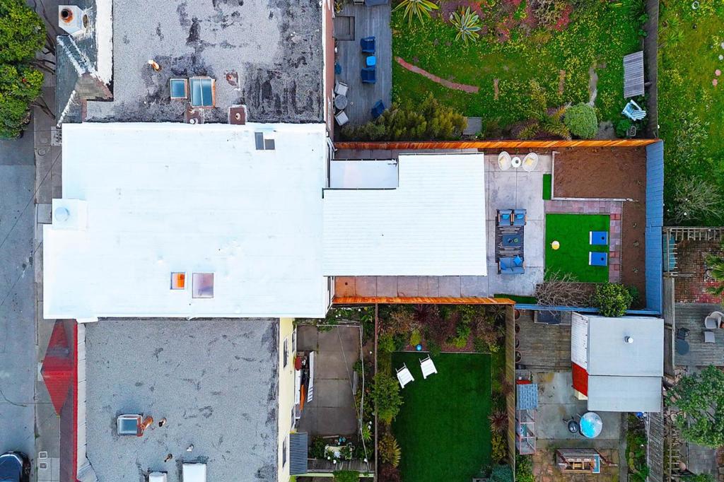 San Francisco, California, 94116, United States, 4 Bedrooms Bedrooms, ,4 BathroomsBathrooms,Residential,For Sale,2014062