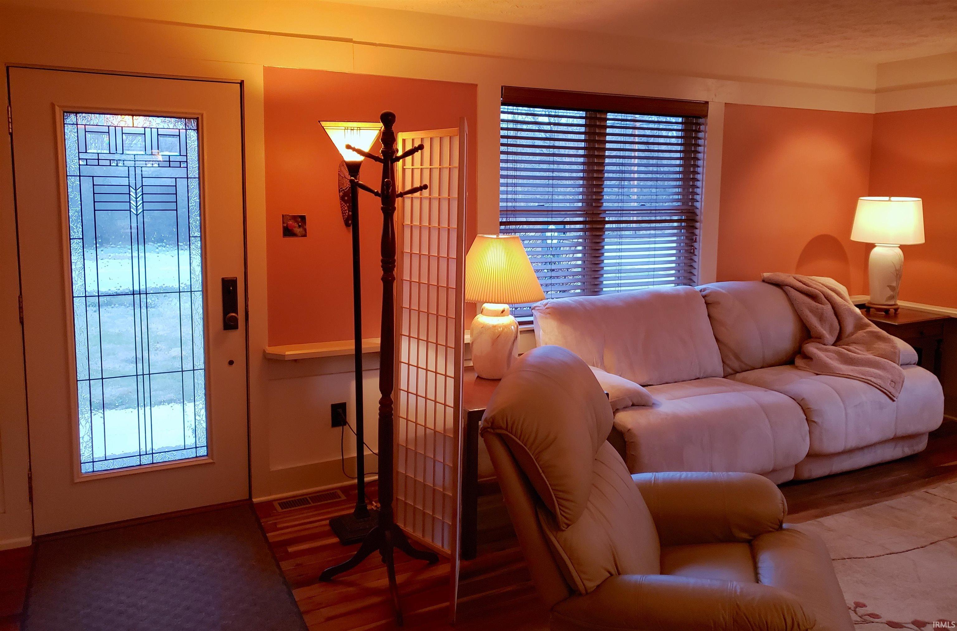 Bloomington, Indiana, 47408, United States, 2 Bedrooms Bedrooms, ,5 BathroomsBathrooms,Residential,For Sale,2009264