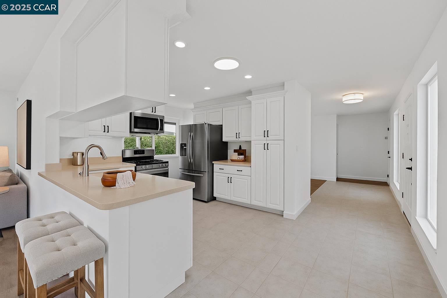 Dublin, California, 94568, United States, 4 Bedrooms Bedrooms, ,2 BathroomsBathrooms,Residential,For Sale,1989498