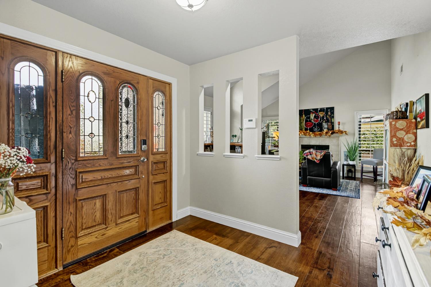 Elk Grove, California, 95624, United States, 4 Bedrooms Bedrooms, ,4 BathroomsBathrooms,Residential,For Sale,1987629