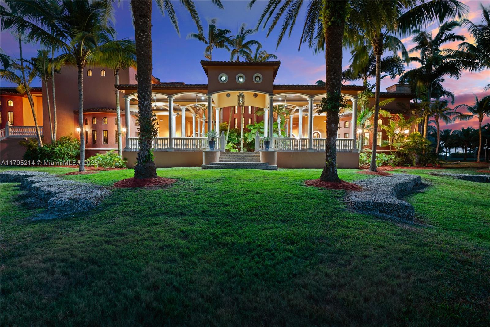 Homestead, Florida, 33031, United States, 6 Bedrooms Bedrooms, ,7 BathroomsBathrooms,Residential,For Sale,1804180