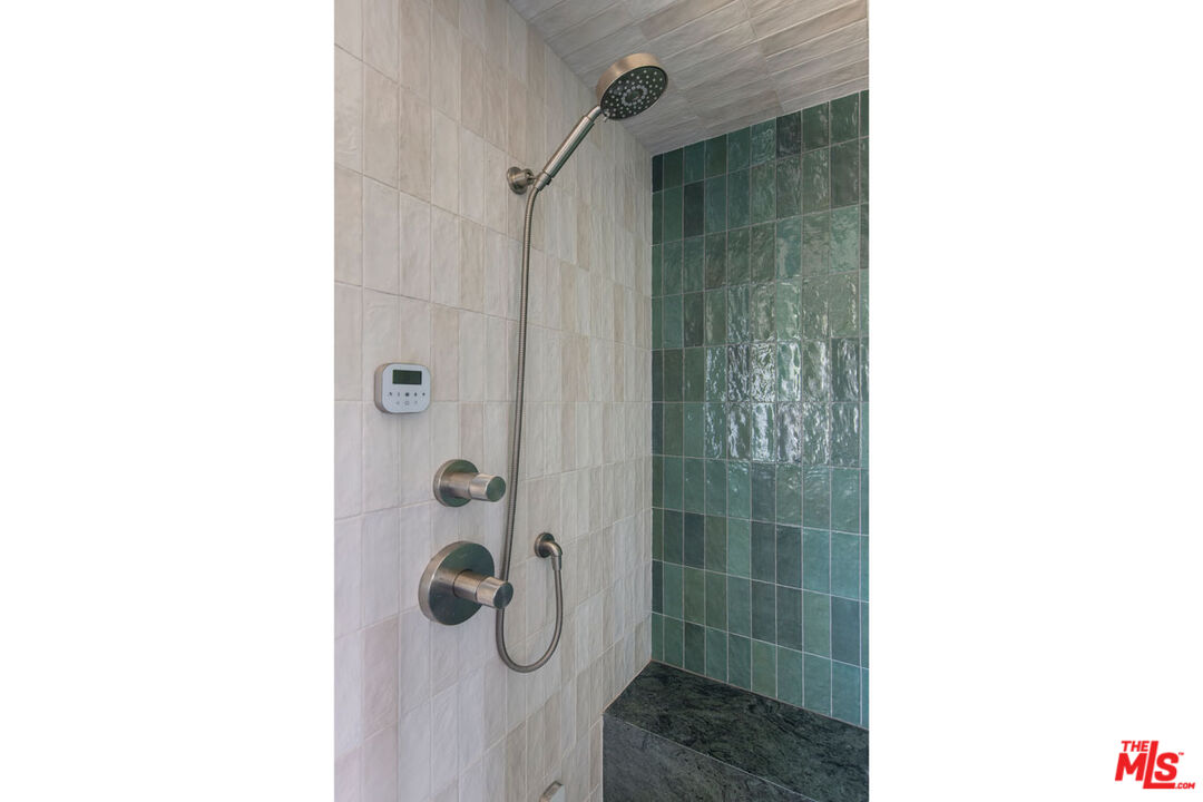 Los Angeles, California, 90039, United States, 3 Bedrooms Bedrooms, ,2 BathroomsBathrooms,Residential,For Sale,1856882