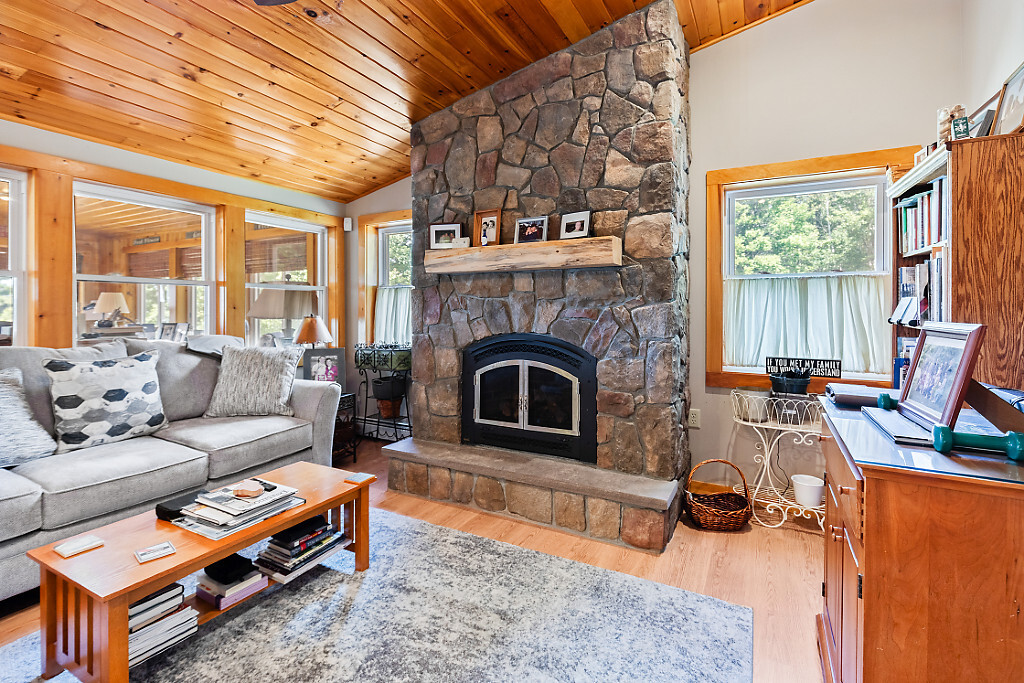 Smithfield, Maine, 04978, United States, 3 Bedrooms Bedrooms, ,4 BathroomsBathrooms,Residential,For Sale,1934236