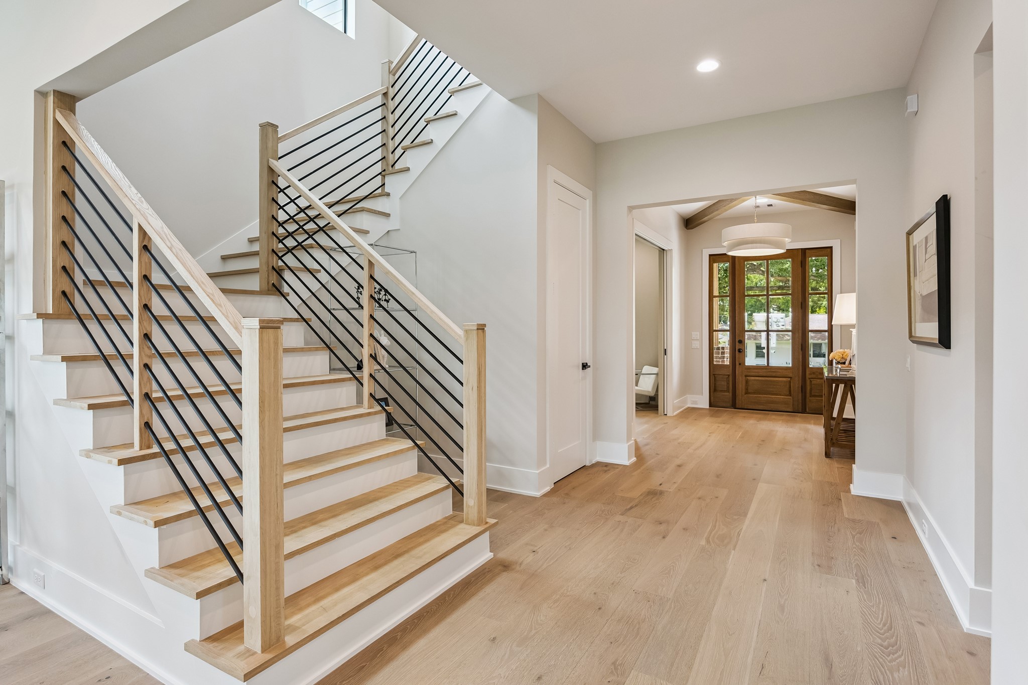 2214 Chantilly Lane - 物件實景