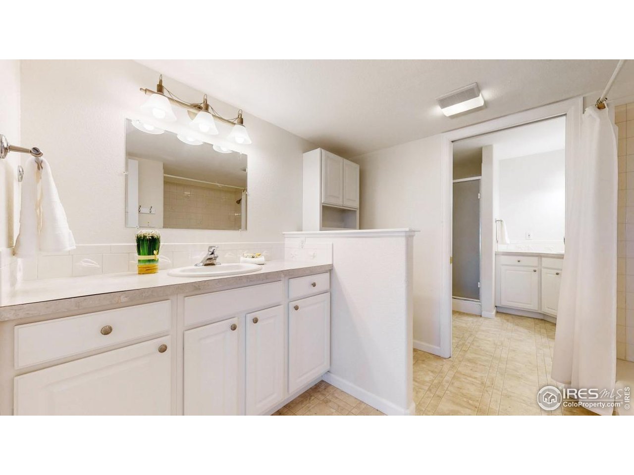 Fort Collins, Colorado, 80525, United States, 5 Bedrooms Bedrooms, ,4 BathroomsBathrooms,Residential,For Sale,1989602