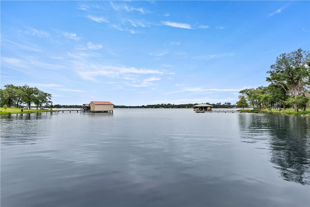 Franklin, Texas, 77856, United States, 2 Bedrooms Bedrooms, ,1 BathroomBathrooms,Residential,For Sale,1846956