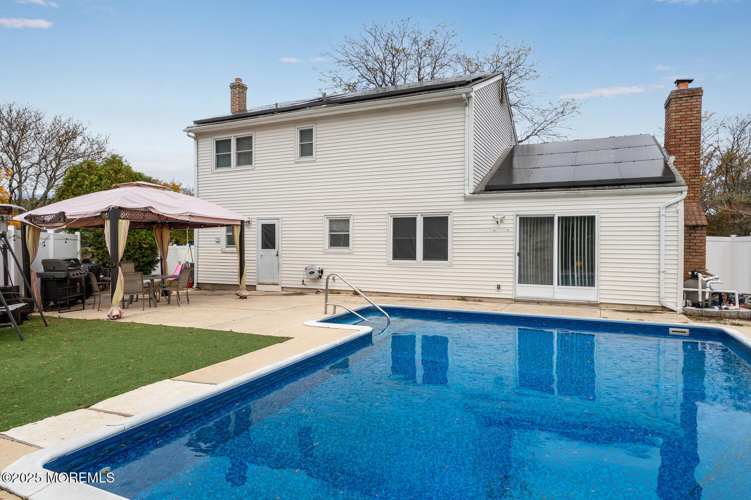 Hazlet, New Jersey, 07730, United States, 3 Bedrooms Bedrooms, ,2 BathroomsBathrooms,Residential,For Sale,1987354