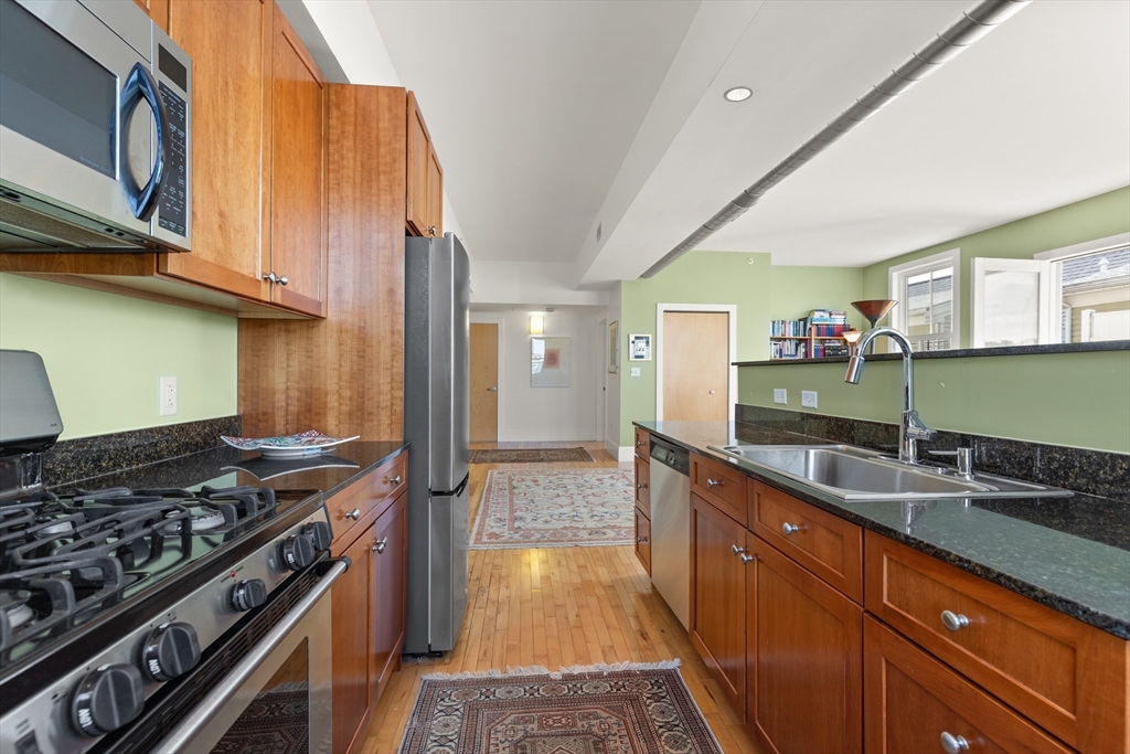 Somerville, Massachusetts, 02143, United States, 1 Bedroom Bedrooms, ,1 BathroomBathrooms,Residential,For Sale,1911108