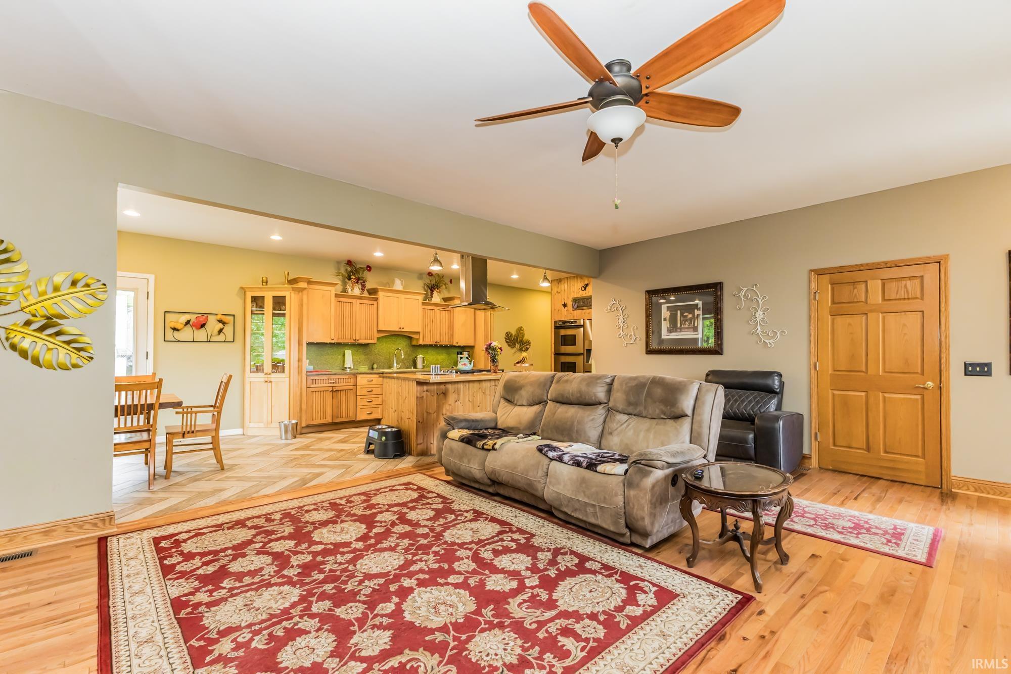 Angola, Indiana, 46730, United States, 6 Bedrooms Bedrooms, ,6 BathroomsBathrooms,Residential,For Sale,1973730