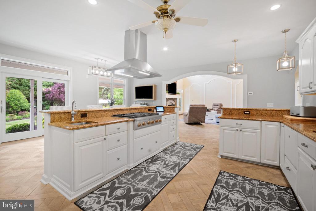 Hammonton, New Jersey, 08037, United States, 5 Bedrooms Bedrooms, ,5 BathroomsBathrooms,Residential,For Sale,1834534