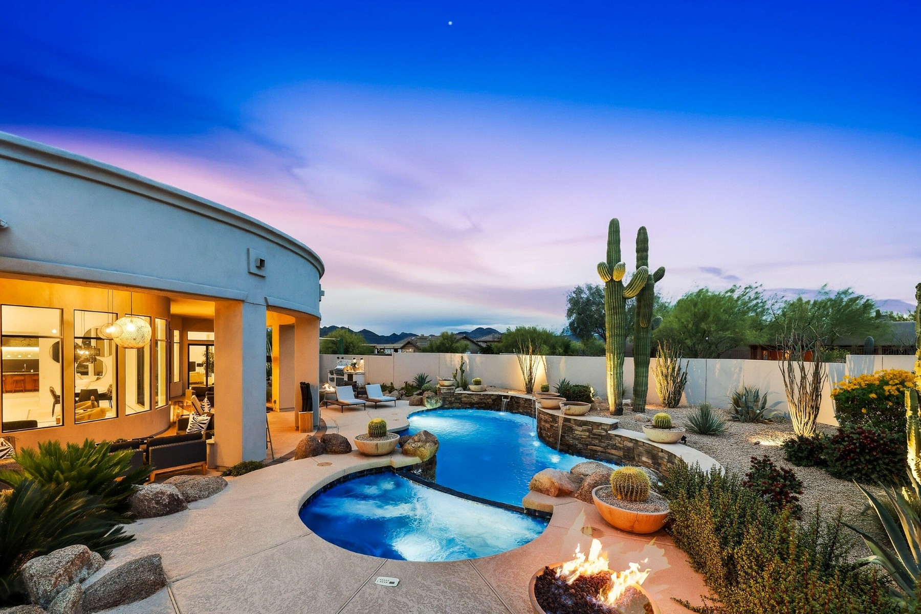  5680 E Villa Cassandra Way  Cave Creek, AZ - 物件實景