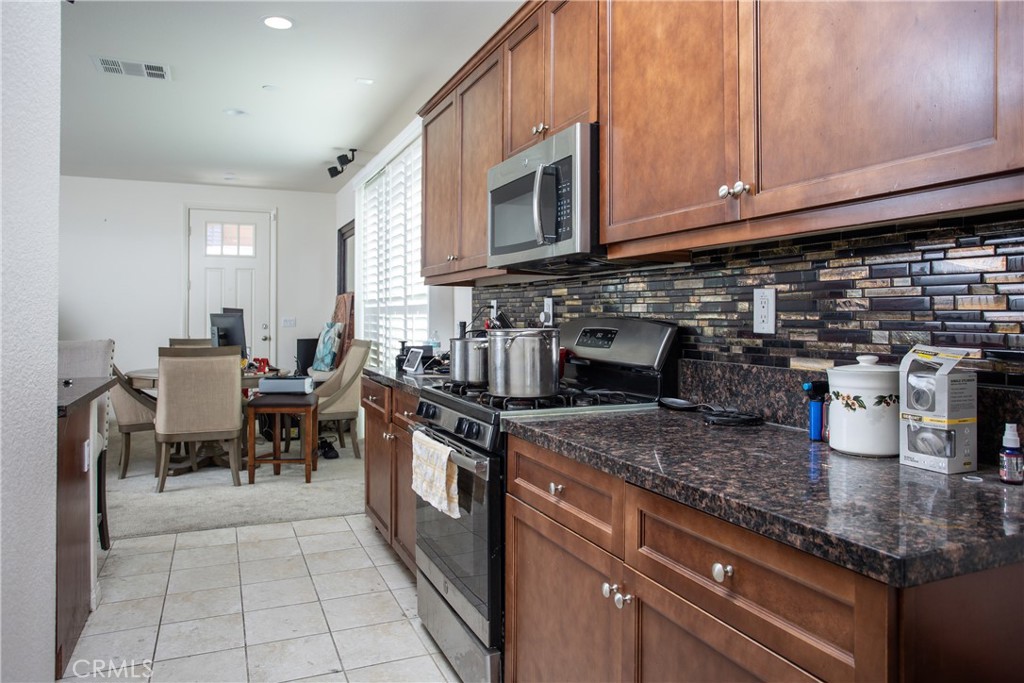 Rialto, California, 92376, United States, 3 Bedrooms Bedrooms, ,3 BathroomsBathrooms,Residential,For Sale,1998036