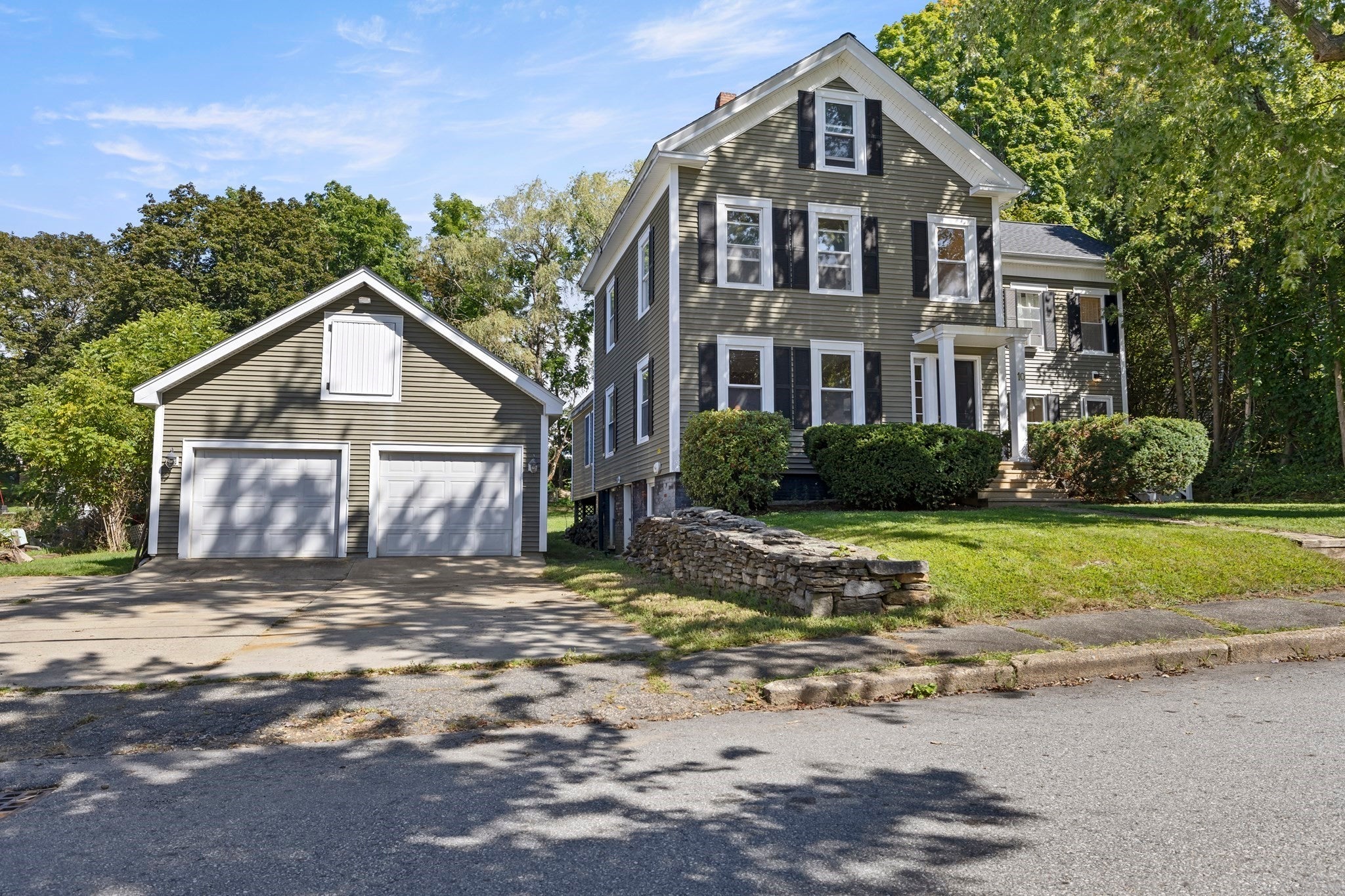 Spring St, North Brookfield, MA 01535