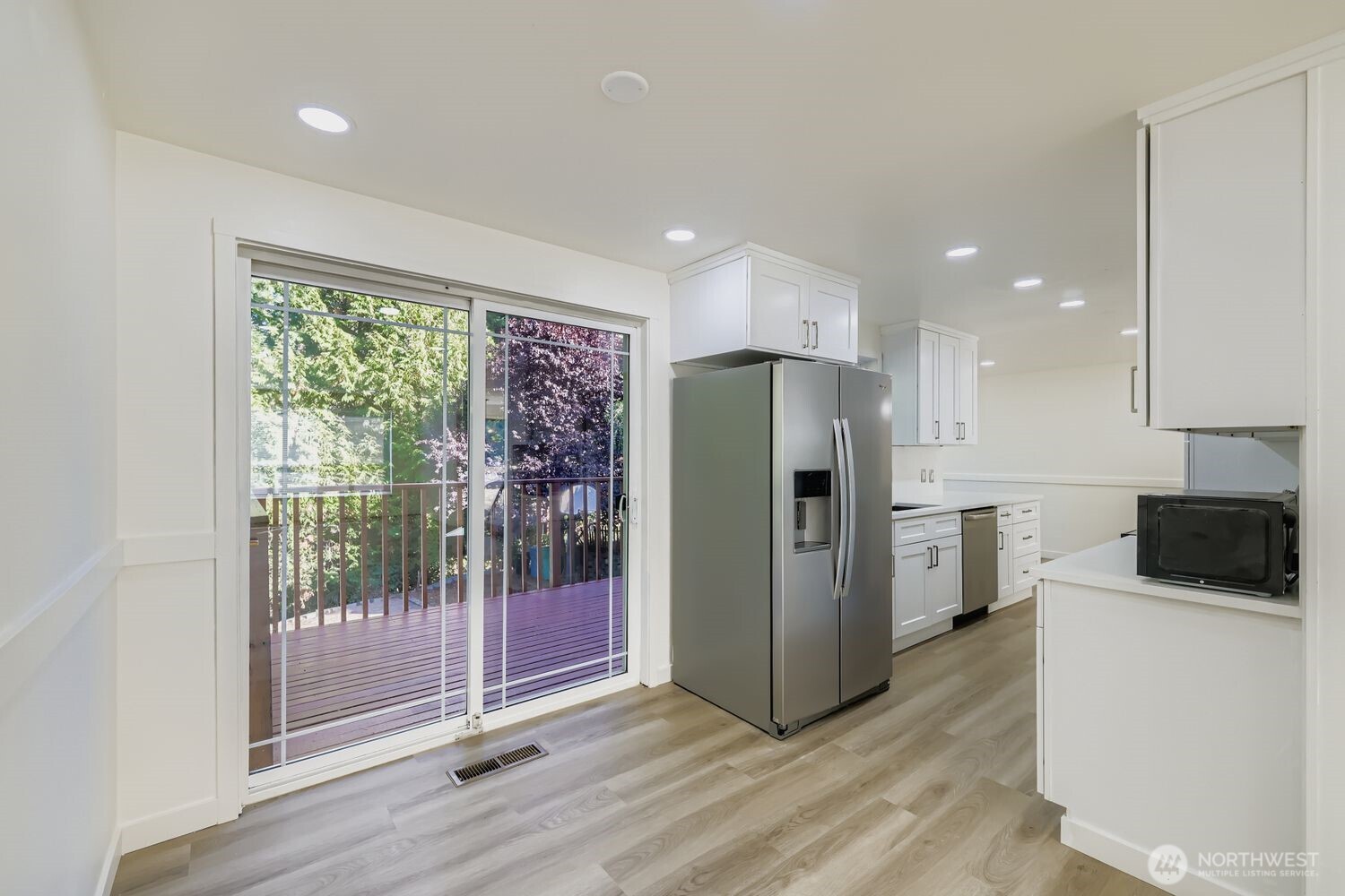 Shoreline, Washington, 98133, United States, 9 Bedrooms Bedrooms, ,1 BathroomBathrooms,Residential,For Sale,1984039