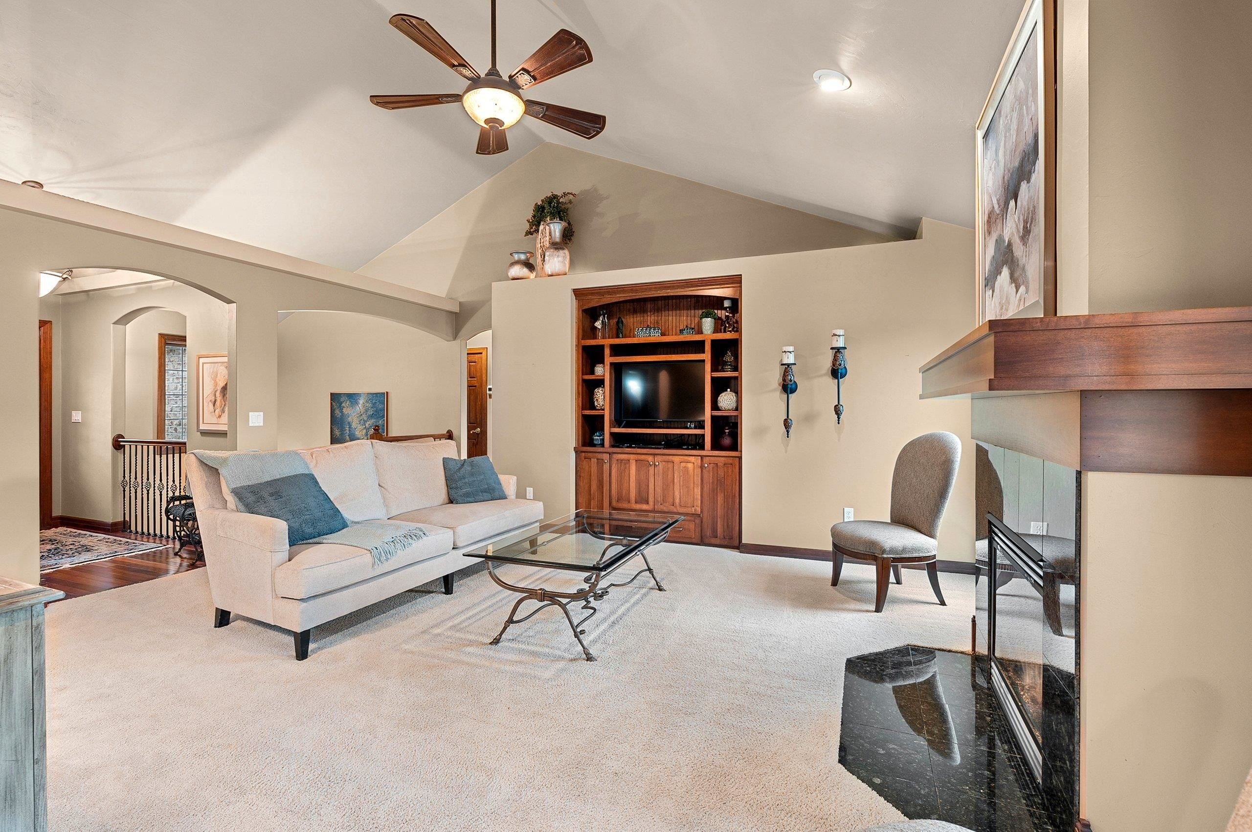 DE PERE, Wisconsin, 54115, United States, 3 Bedrooms Bedrooms, ,4 BathroomsBathrooms,Residential,For Sale,2048400