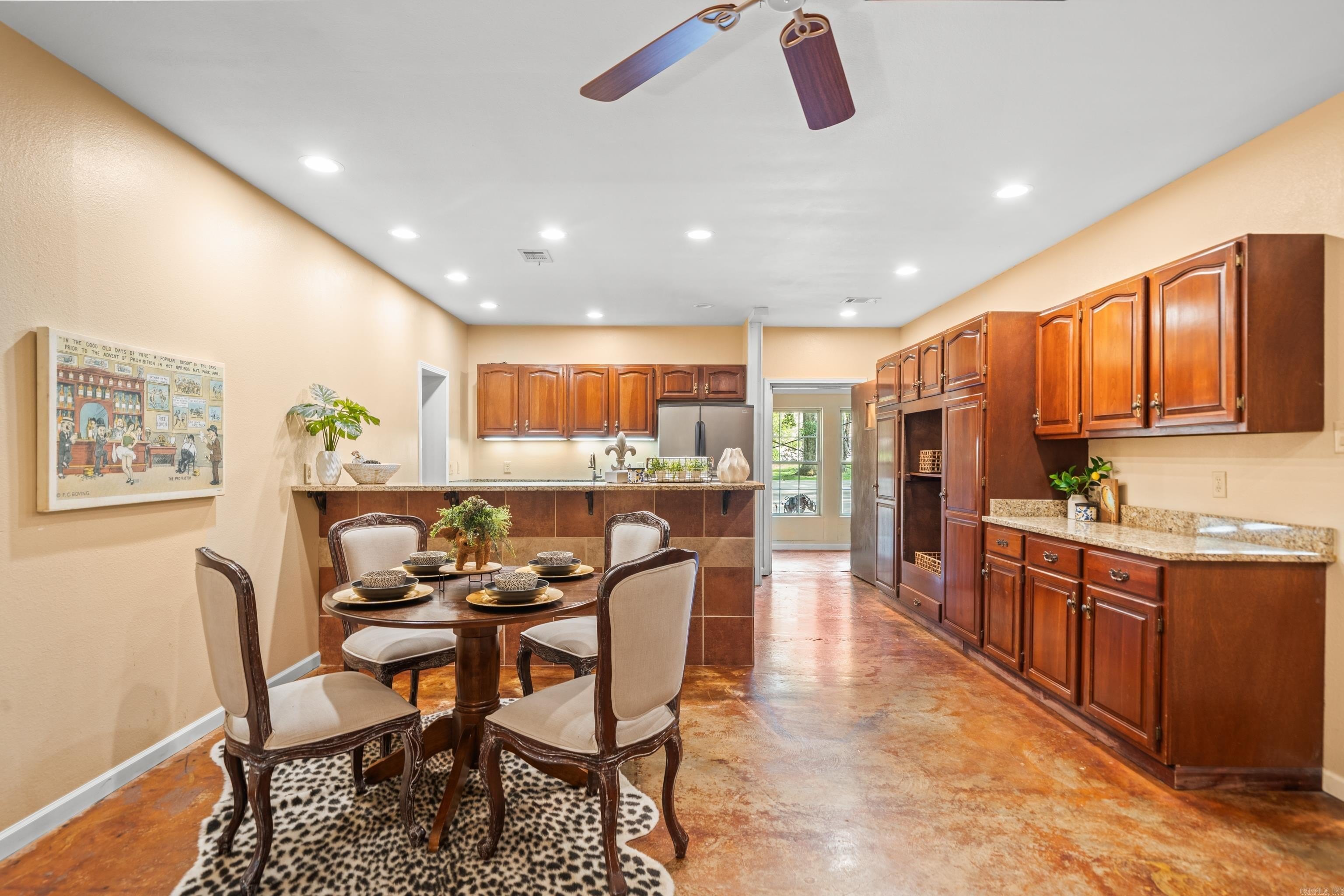 Hot Springs, Arkansas, 71913, United States, 8 Bedrooms Bedrooms, ,6 BathroomsBathrooms,Residential,For Sale,1826184