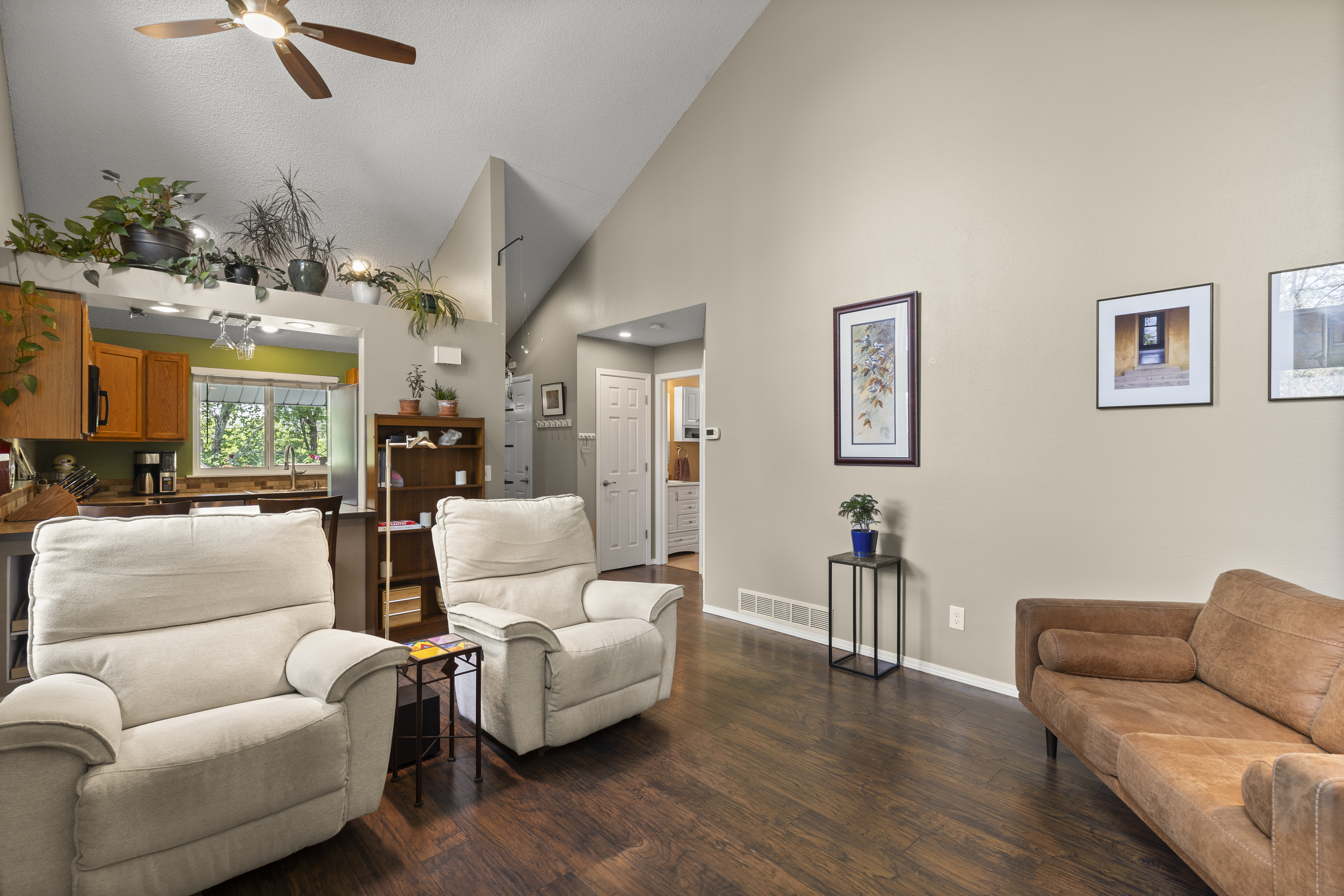  Beautifully updated ranch townhome - 物件實景