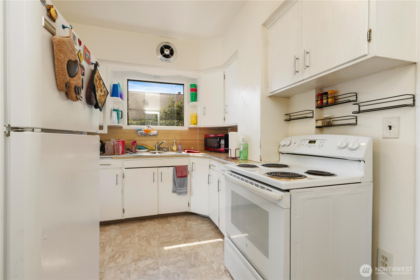 Bellingham, Washington, 98225, United States, 4 Bedrooms Bedrooms, ,1 BathroomBathrooms,Residential,For Sale,1984475