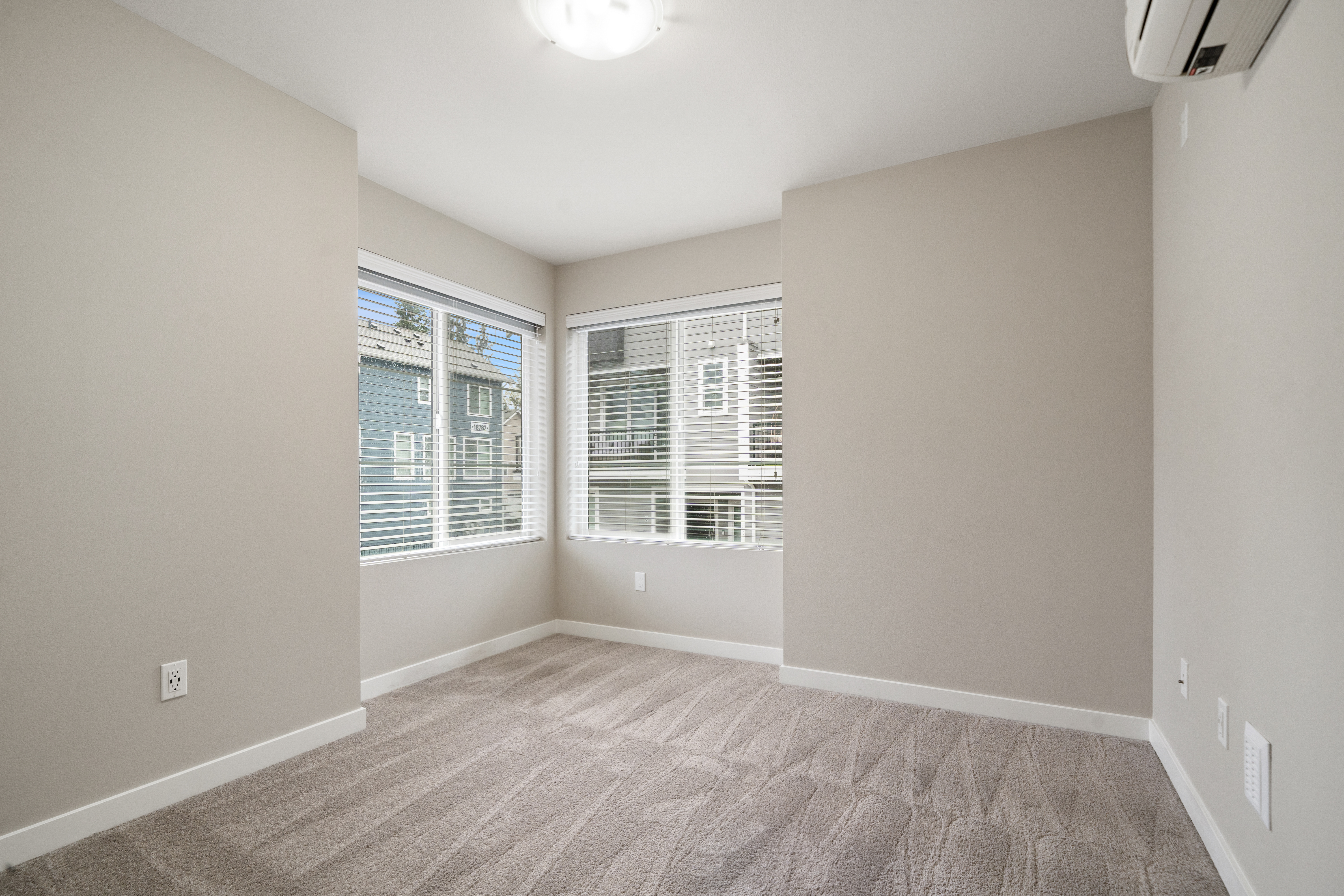  18829 67th Dr NE Unit #6, Kenmore, WA 98028 - 物件實景
