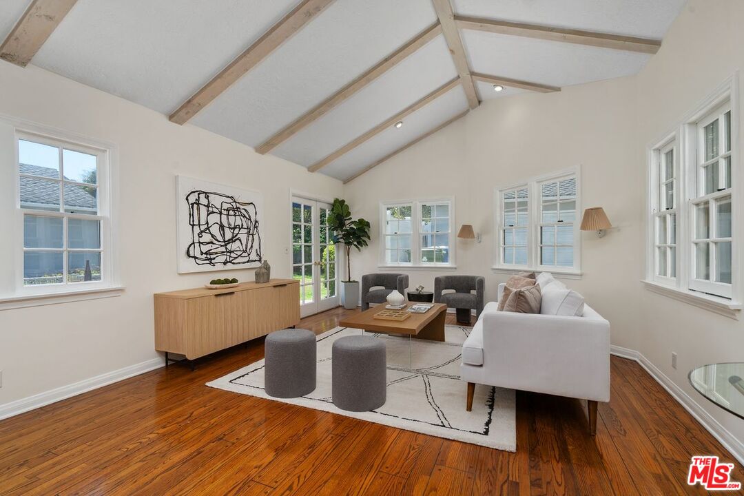 Los Angeles, California, 90049, United States, 3 Bedrooms Bedrooms, ,3 BathroomsBathrooms,Residential,For Sale,1902649