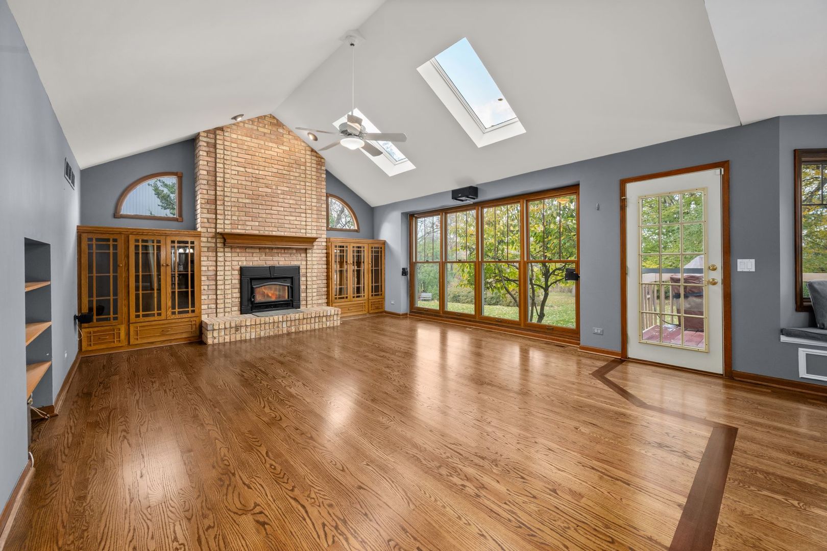 West Chicago, Illinois, 60185, United States, 4 Bedrooms Bedrooms, ,4 BathroomsBathrooms,Residential,For Sale,1991101