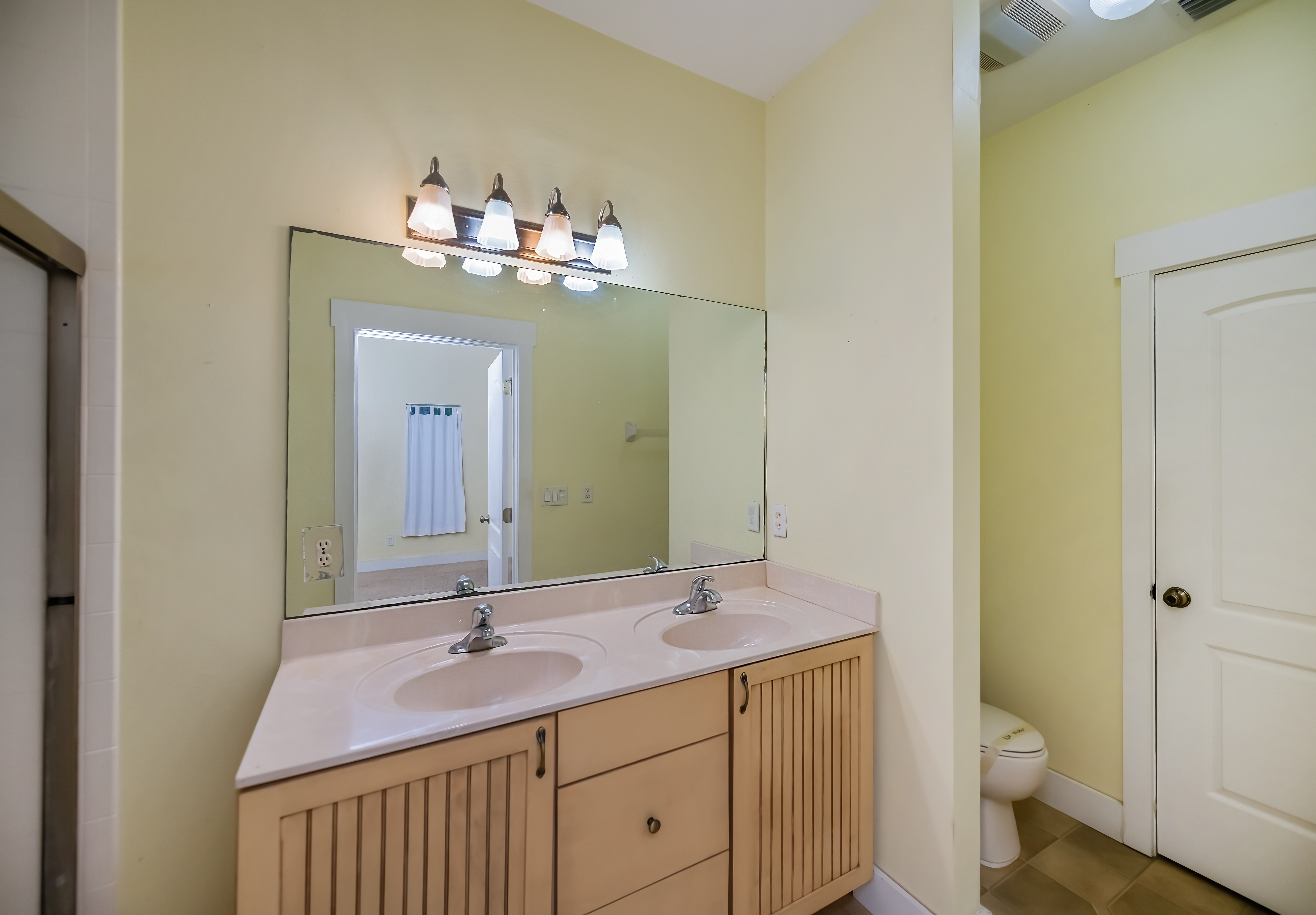 Labelle, Florida, 33935, United States, 4 Bedrooms Bedrooms, ,3 BathroomsBathrooms,Residential,For Sale,1910974