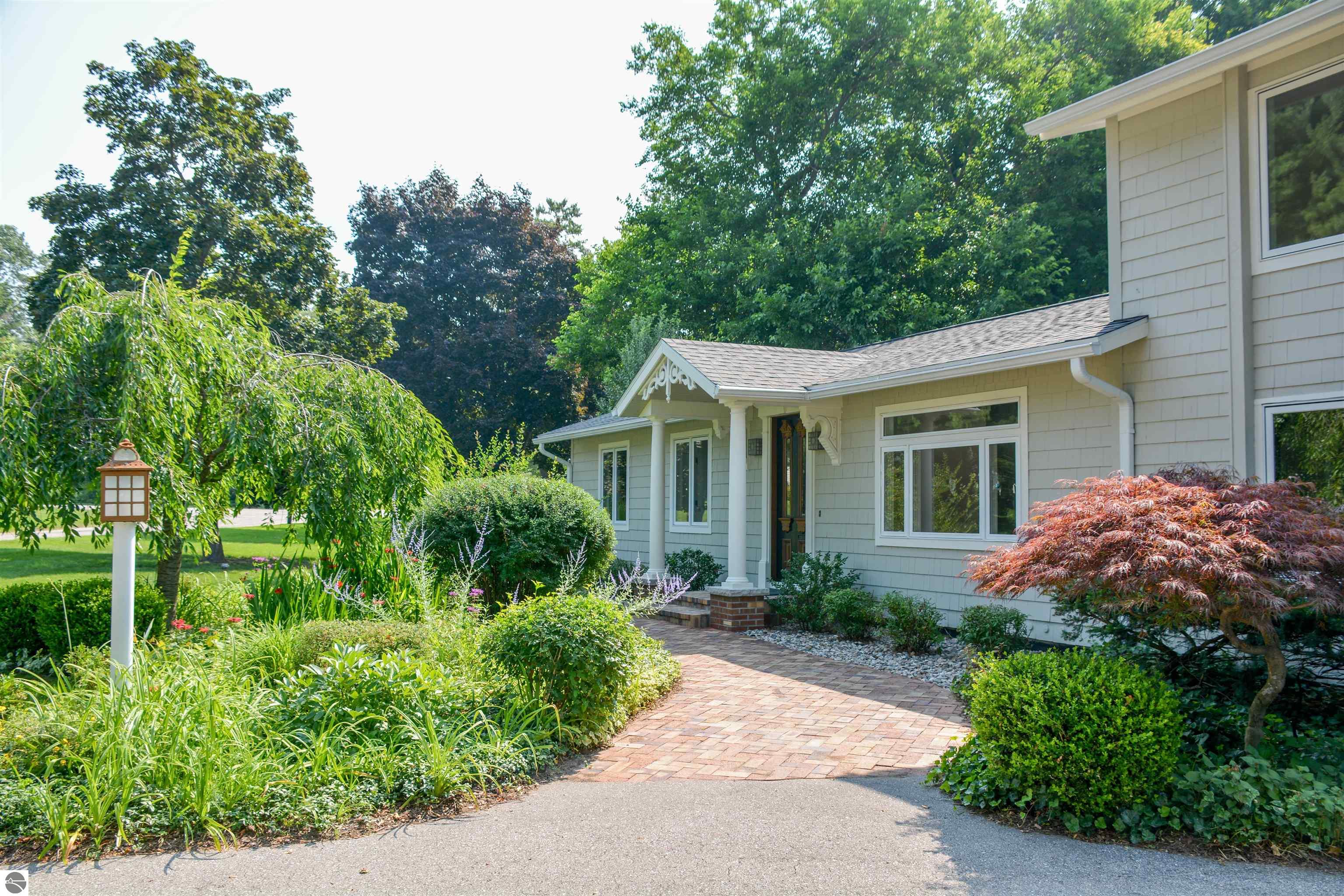 Traverse City, Michigan, 49686, United States, 4 Bedrooms Bedrooms, ,2 BathroomsBathrooms,Residential,For Sale,1908664