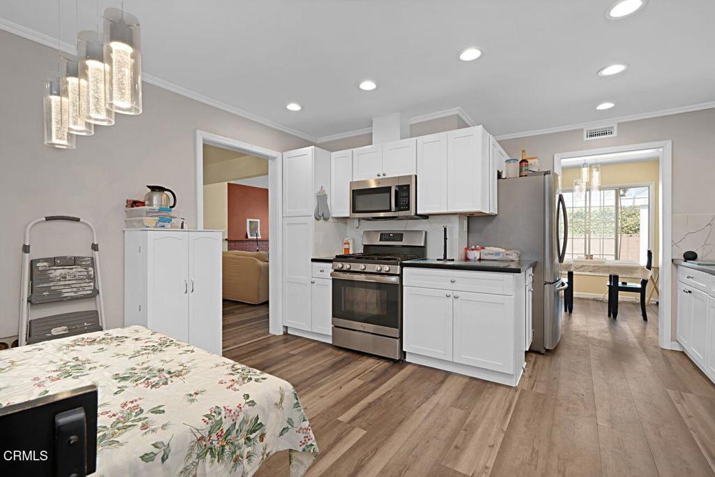 Oxnard, California, 93030, United States, 4 Bedrooms Bedrooms, ,2 BathroomsBathrooms,Residential,For Sale,1918594