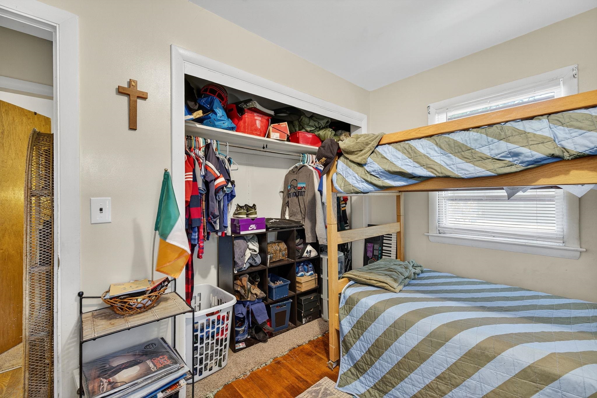 Portsmouth, New Hampshire, 03801, United States, 3 Bedrooms Bedrooms, ,1 BathroomBathrooms,Residential,For Sale,1934652