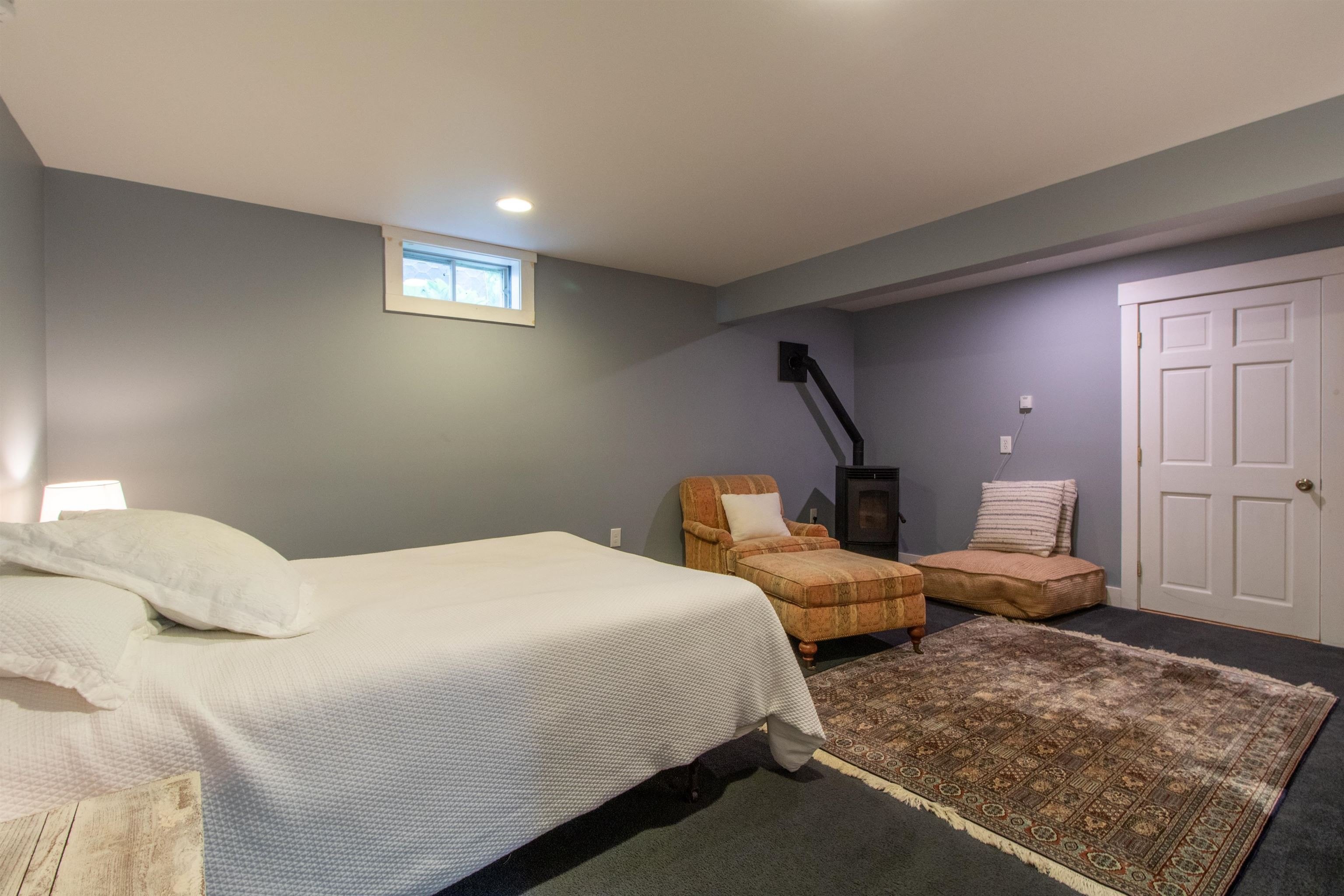 Kirby, Vermont, 05851, United States, 5 Bedrooms Bedrooms, ,3 BathroomsBathrooms,Residential,For Sale,2036584