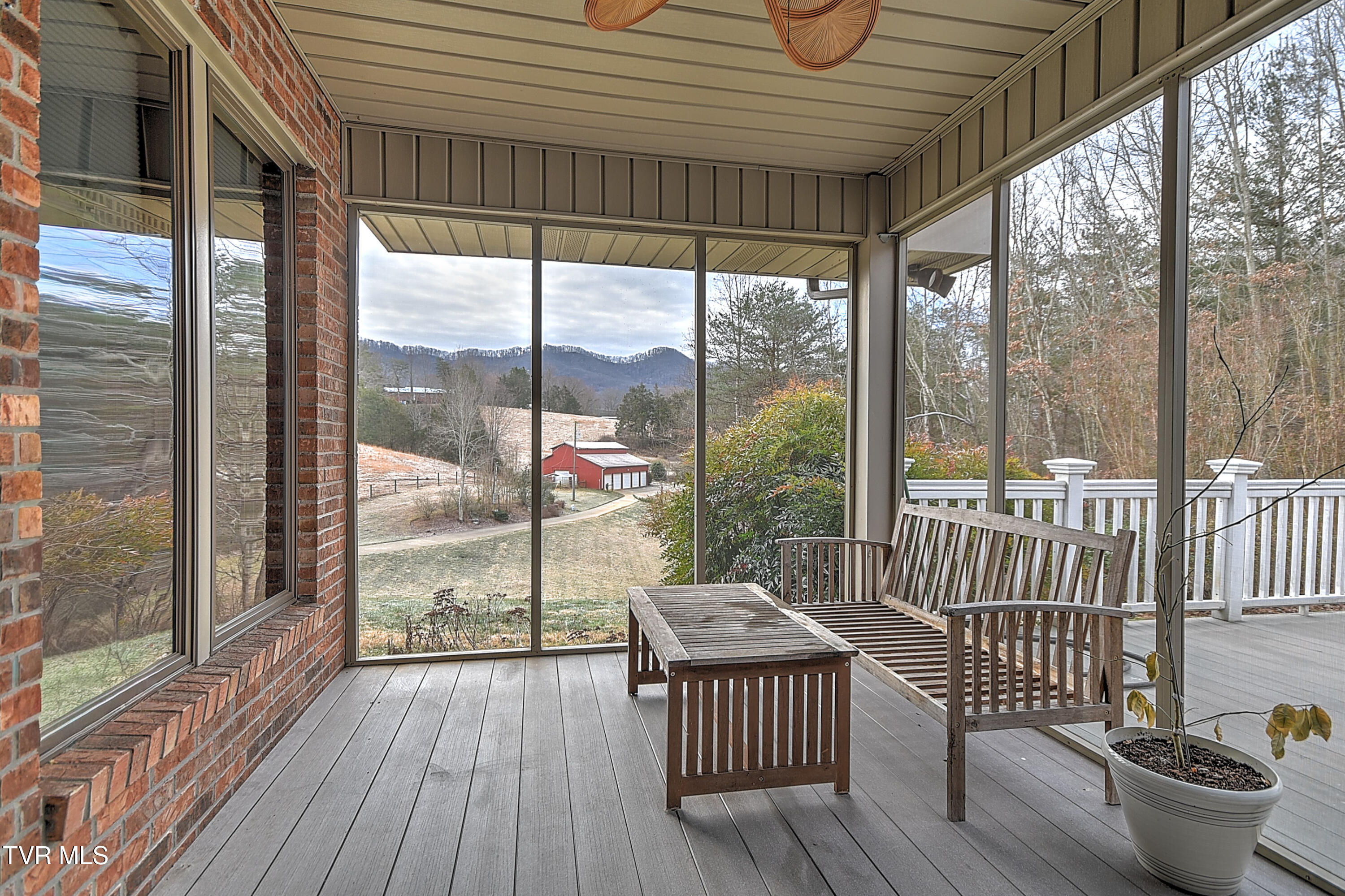 Jonesborough, Tennessee, 37659, United States, 6 Bedrooms Bedrooms, ,6 BathroomsBathrooms,Residential,For Sale,2011777