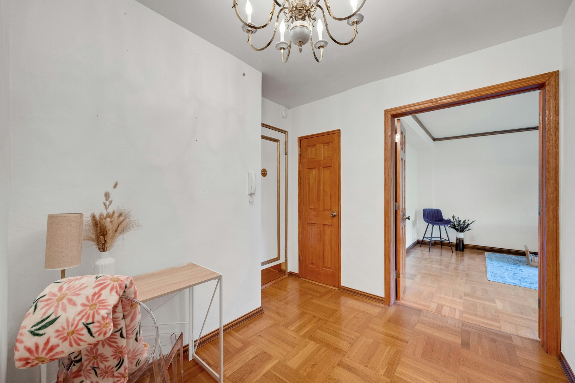  735 Kappock Street - 物件實景