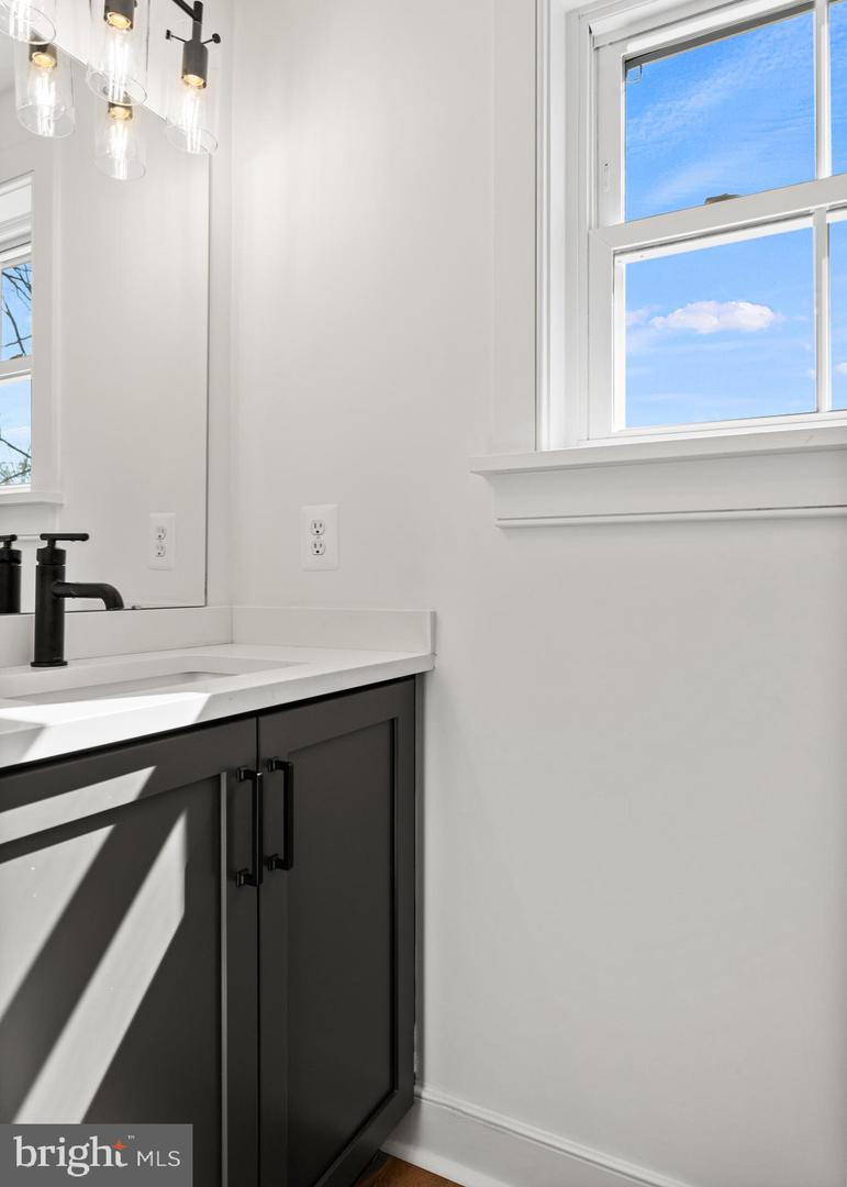 Harleysville, Pennsylvania, 19438, United States, 4 Bedrooms Bedrooms, ,3 BathroomsBathrooms,Residential,For Sale,1999603