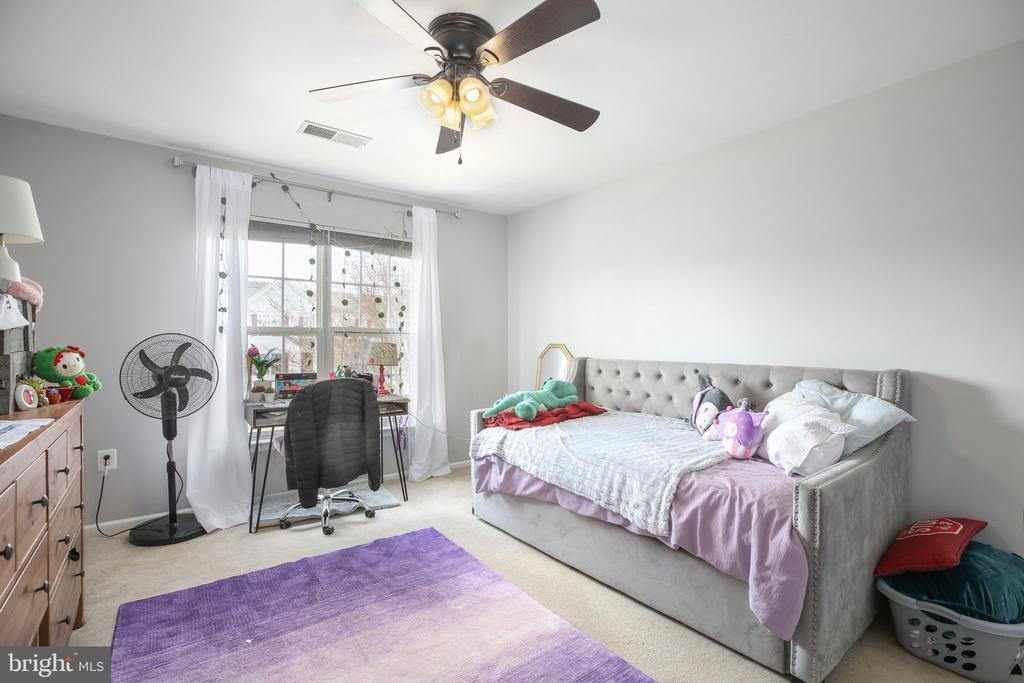 Fredericksburg, Virginia, 22406, United States, 4 Bedrooms Bedrooms, ,3 BathroomsBathrooms,Residential,For Sale,1934657